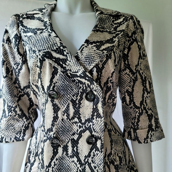Focus 2000 Women's Petite Snake Print Trench Blazer Size 12 - Picture 1 of 10